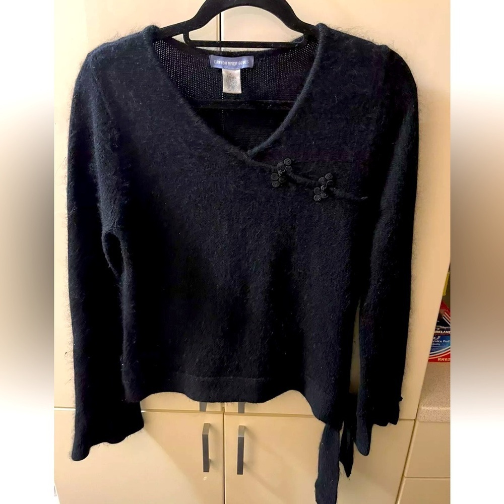 Canyon River Blues Angora Silk Soft Cozy Sweater w/Flowers Black Size L 11/13